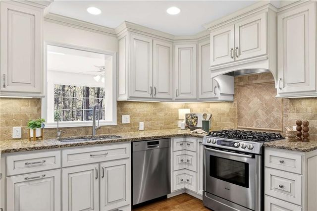 350 Spindle Court, Sandy Springs, GA 30350