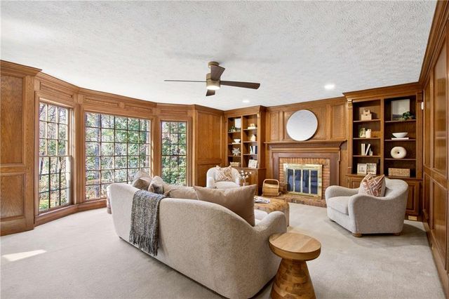 350 Spindle Court, Sandy Springs, GA 30350