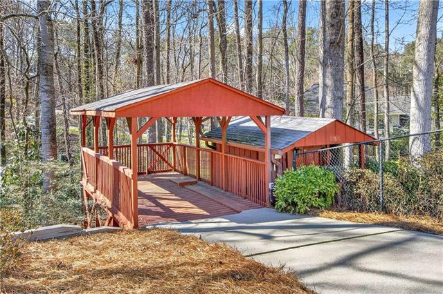 350 Spindle Court, Sandy Springs, GA 30350