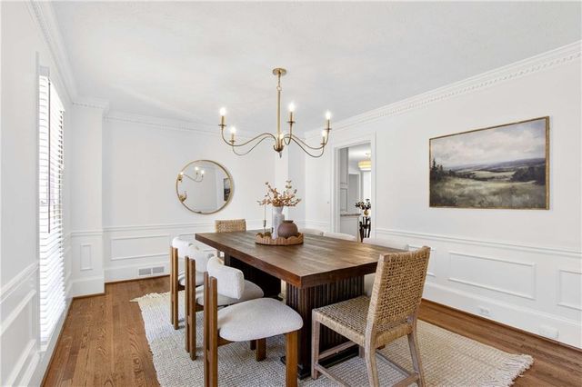 350 Spindle Court, Sandy Springs, GA 30350