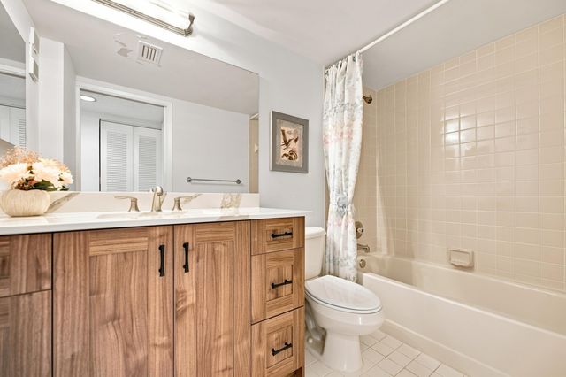 7321 Amberly Lane 110, Delray Beach, FL 33446
