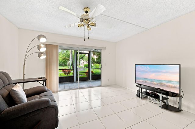 7321 Amberly Lane 110, Delray Beach, FL 33446