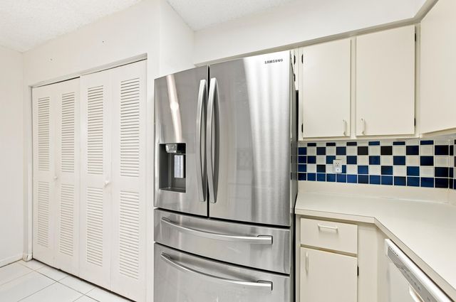 7321 Amberly Lane 110, Delray Beach, FL 33446