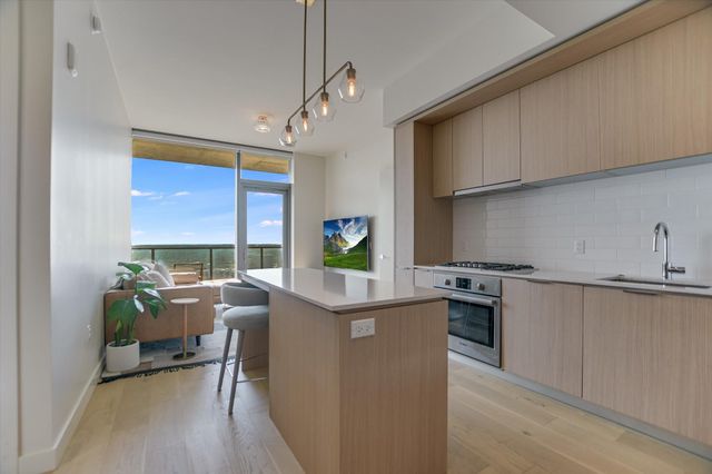 44 East Ave 1909, Austin, TX 78701