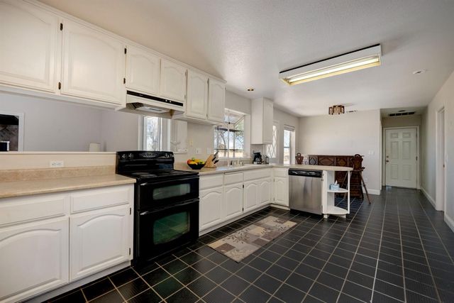 4427 E Catlett Rd, Lincoln, CA 95648