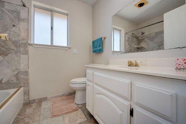 4427 E Catlett Rd, Lincoln, CA 95648