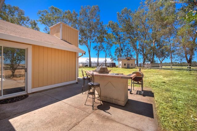 4427 E Catlett Rd, Lincoln, CA 95648