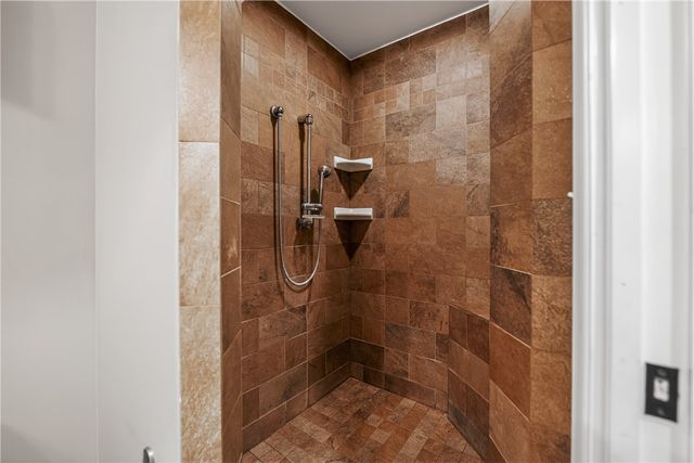 6664 Saint Johns Parkway, Victor, NY 14564