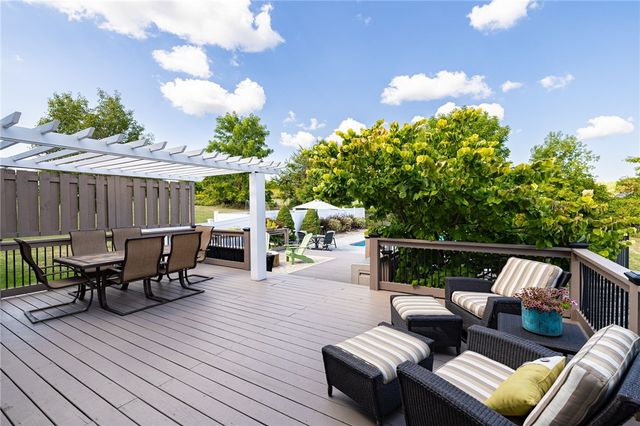6664 Saint Johns Parkway, Victor, NY 14564