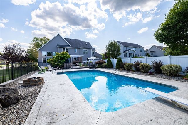 6664 Saint Johns Parkway, Victor, NY 14564