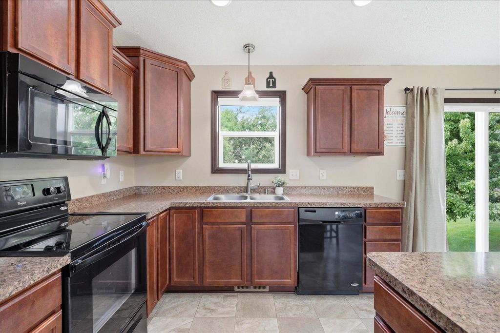 1805 10th Street NE, Buffalo, MN 55313 — photo 2