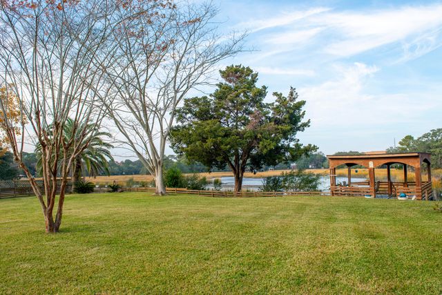 1744 Brantley Drive, Charleston, SC 29412