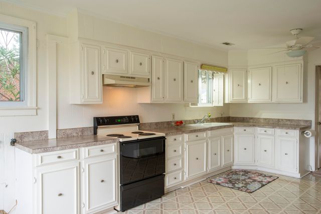 1744 Brantley Drive, Charleston, SC 29412