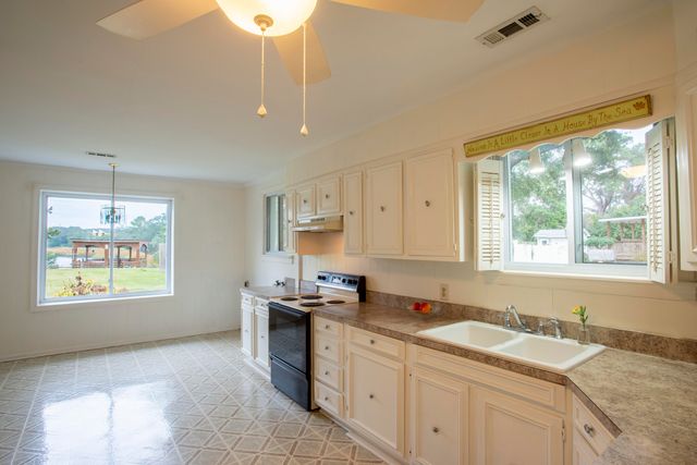 1744 Brantley Drive, Charleston, SC 29412