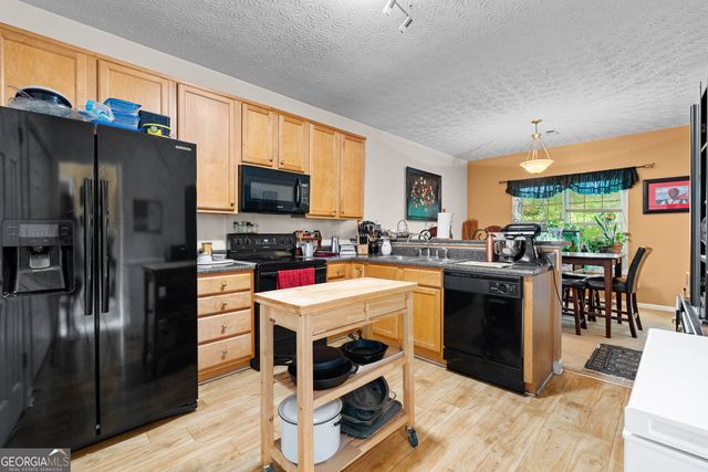 635 Shadowmoore Drive, Riverdale, GA 30274