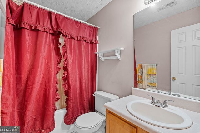 635 Shadowmoore Drive, Riverdale, GA 30274