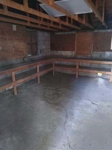 3188 E Hemphill Road, Burton, MI 48529