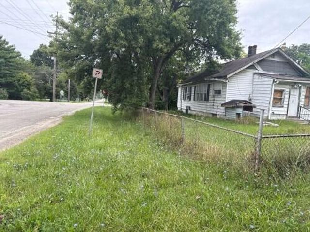 3188 E Hemphill Road, Burton, MI 48529