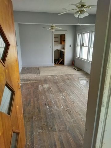 3188 E Hemphill Road, Burton, MI 48529