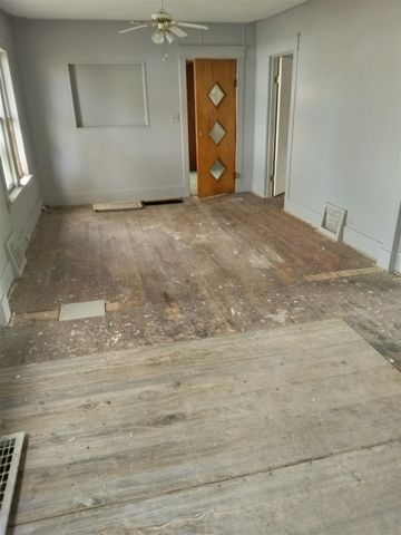 3188 E Hemphill Road, Burton, MI 48529