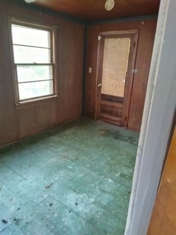 3188 E Hemphill Road, Burton, MI 48529