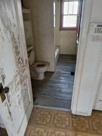 3188 E Hemphill Road, Burton, MI 48529