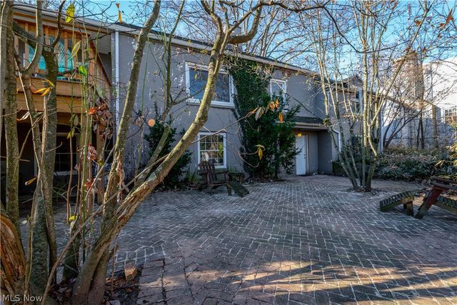 1210 Lennox Avenue NE, Massillon, OH 44646