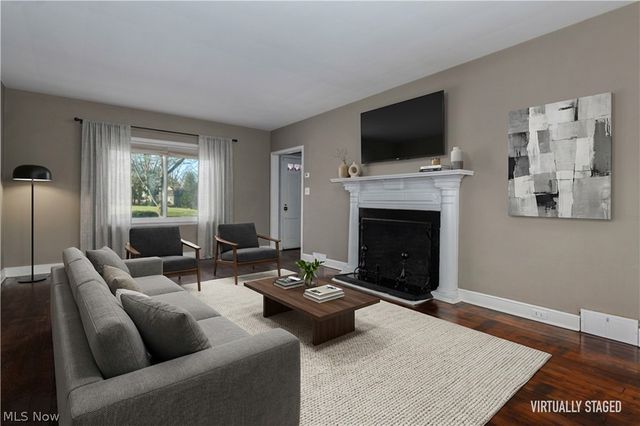 1210 Lennox Avenue NE, Massillon, OH 44646