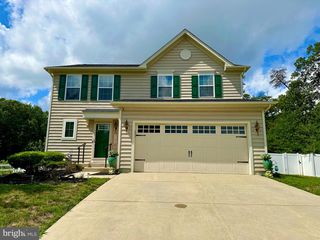 5121 ROYAL BIRKDALE AVE, Waldorf, MD 20602