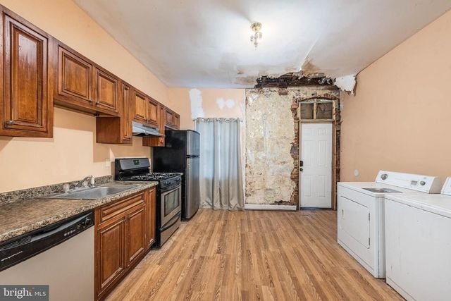 2705 RIGGS AVE, Baltimore, MD 21216