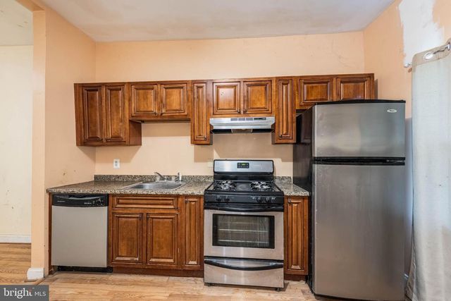 2705 RIGGS AVE, Baltimore, MD 21216