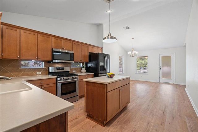 317 Bandstand LN, Cedar Park, TX 78613