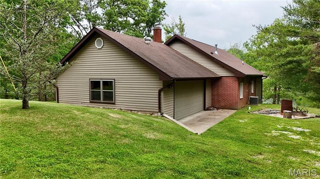 520 Christopher Drive, Perryville, MO 63775