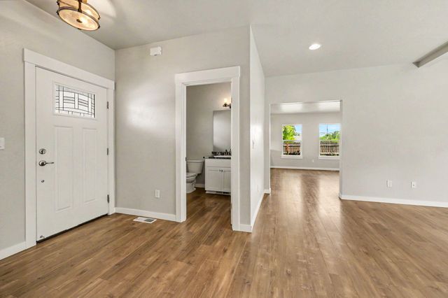 2201 Westwood Drive, Medford, OR 97501