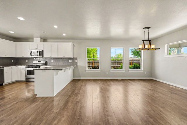 2201 Westwood Drive, Medford, OR 97501