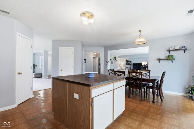 3915 Rosefinch Circle, Indianapolis, IN 46228
