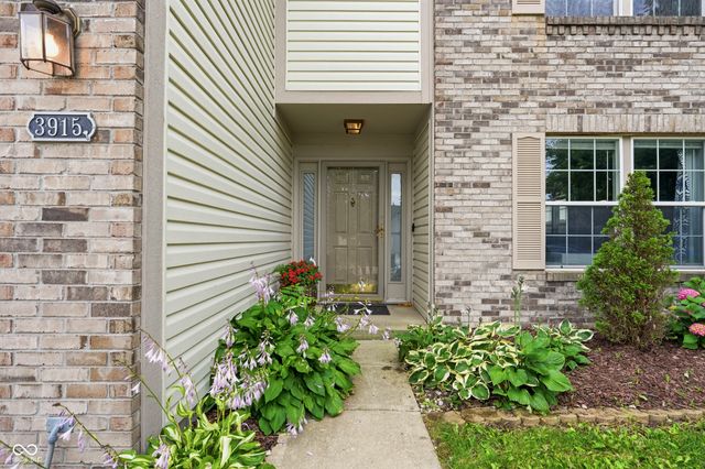 3915 Rosefinch Circle, Indianapolis, IN 46228