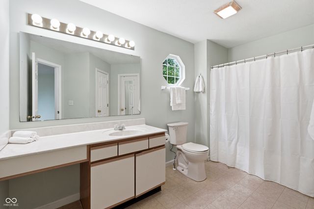 3915 Rosefinch Circle, Indianapolis, IN 46228