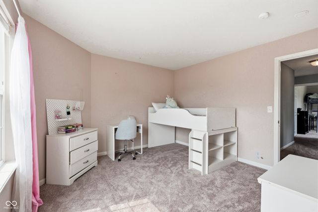 3915 Rosefinch Circle, Indianapolis, IN 46228
