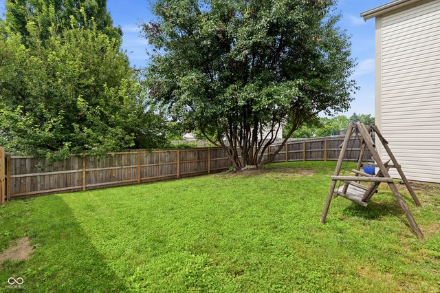 3915 Rosefinch Circle, Indianapolis, IN 46228