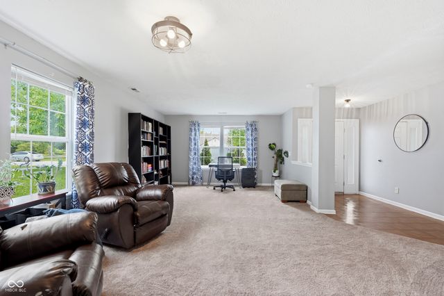3915 Rosefinch Circle, Indianapolis, IN 46228