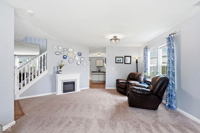 3915 Rosefinch Circle, Indianapolis, IN 46228