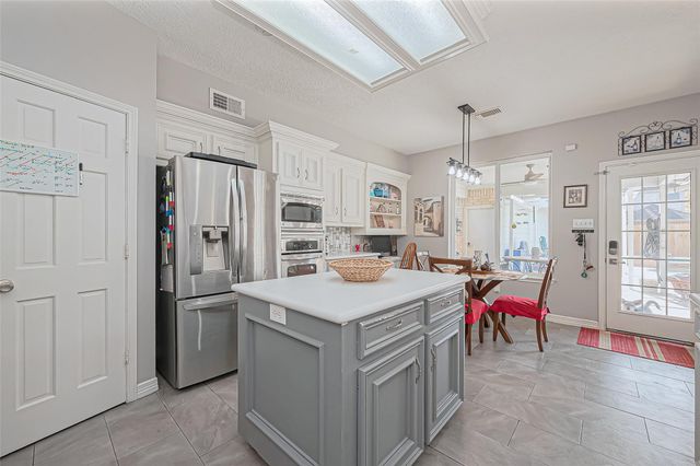 5803 Slashwood Lane, Spring, TX 77379