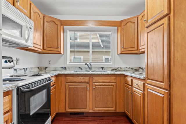 144 S Manning Street, Hillsdale City, MI 49242