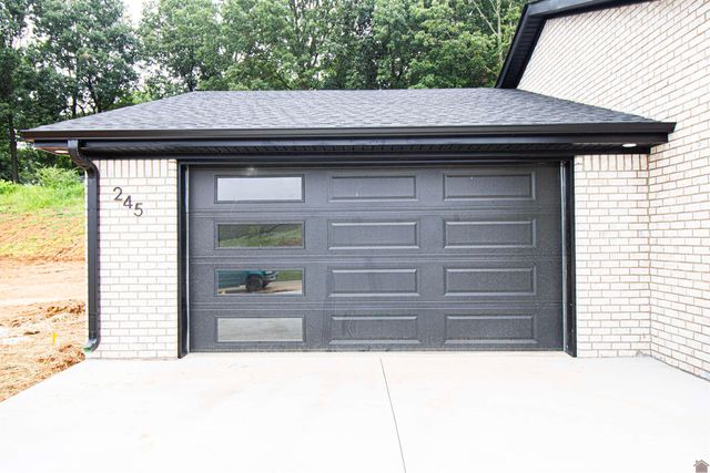 135 Clover Crescent, Paducah, KY 42003