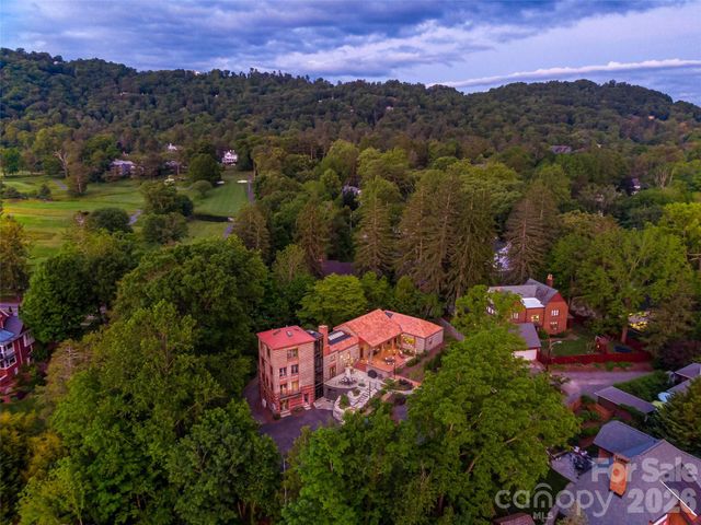 24 Kimberly Avenue, Asheville, NC 28804