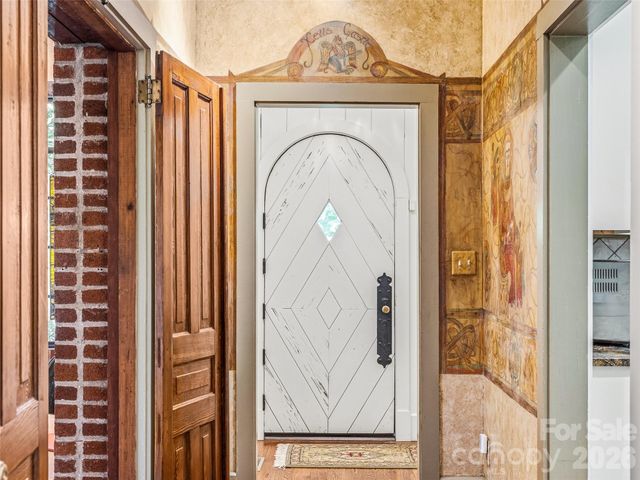 24 Kimberly Avenue, Asheville, NC 28804