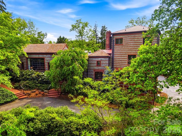24 Kimberly Avenue, Asheville, NC 28804