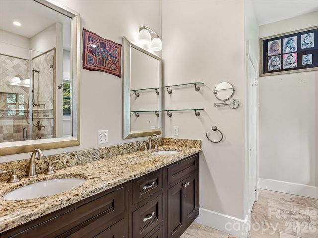 24 Kimberly Avenue, Asheville, NC 28804