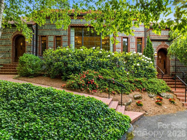 24 Kimberly Avenue, Asheville, NC 28804